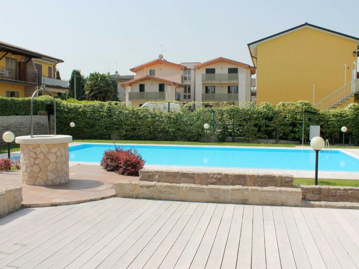 Small Of Only 18 With Swimming Pool Lazise